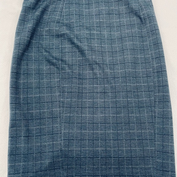 Liverpool Los Angeles stretch navy plaid skirt L NWT - Picture 3 of 4